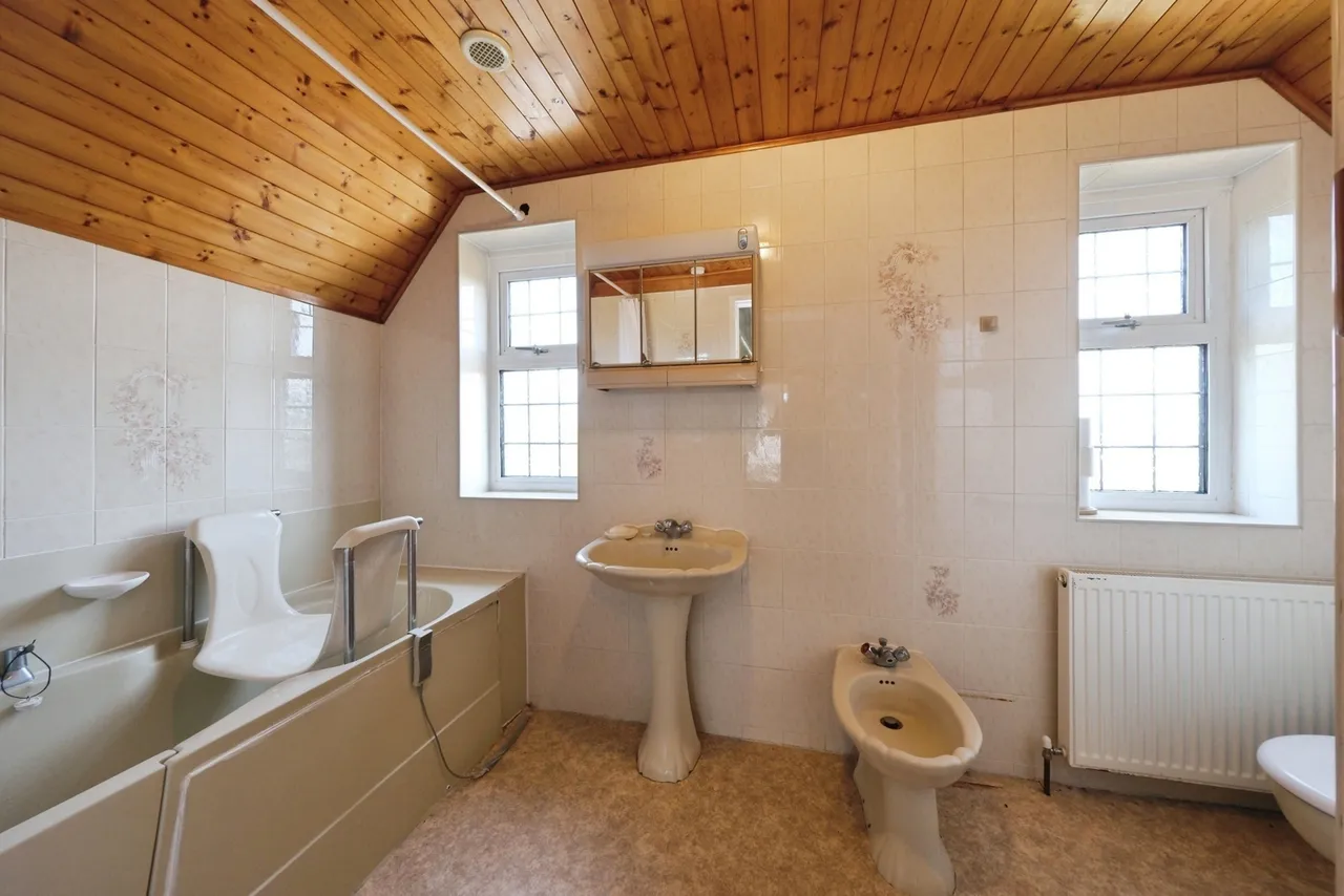 Langwith Drive, Langwith, Mansfield, Derbyshire, NG20, photo 16