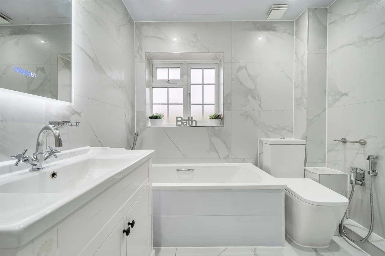 Lingholm Close, Maidenhead, SL6, photo 8