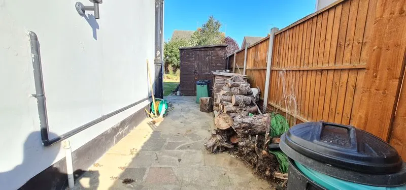 Fairview Crescent, Benfleet, Essex, SS7 4JP, photo 13