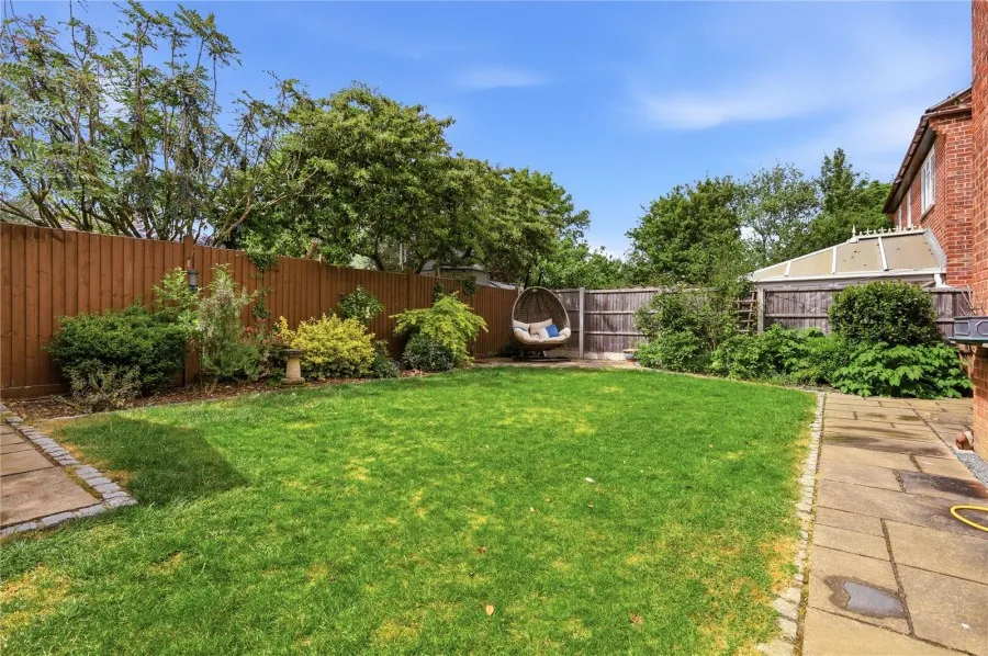 House Under Offer with 4 bedrooms in Bishop's Stortford, CM23, photo 11