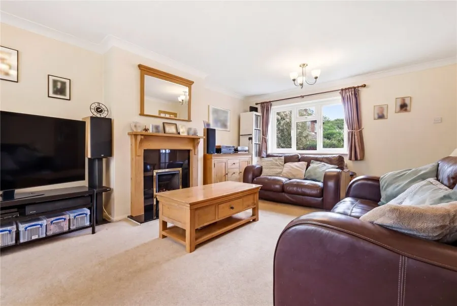 House Under Offer with 4 bedrooms in Bishop's Stortford, CM23, photo 3