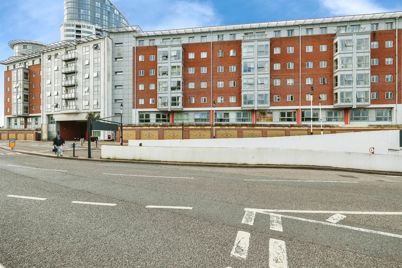 Gunwharf Quays, Portsmouth, photo 12