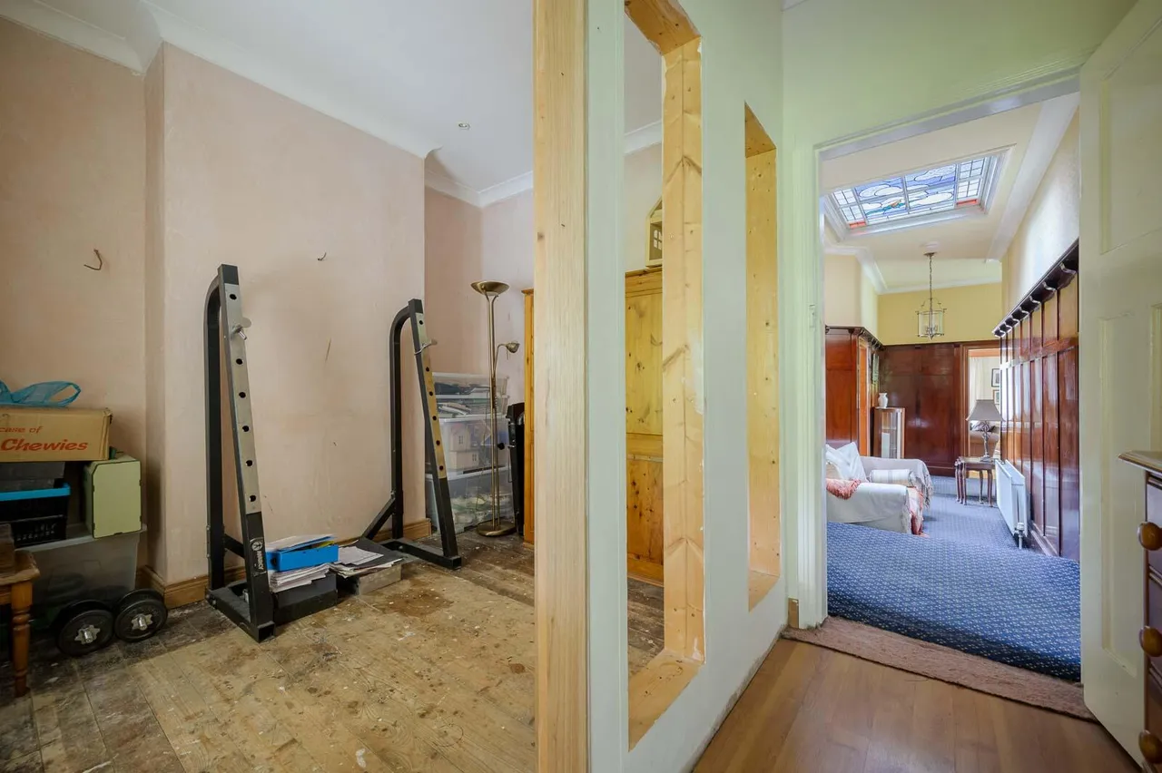 Glen Road, craigavad, BT18, photo 18