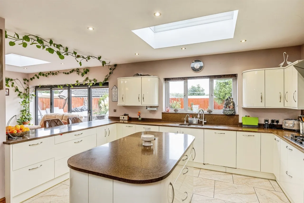 Tower Road North, Bristol, BS30, photo 5