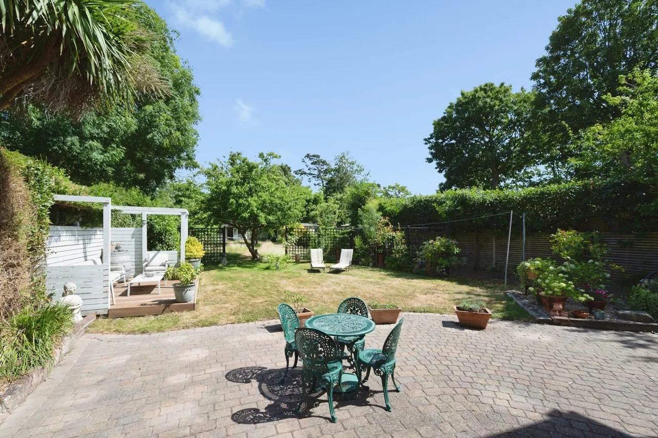 Manor Road, Hayling Island, PO11, photo 14