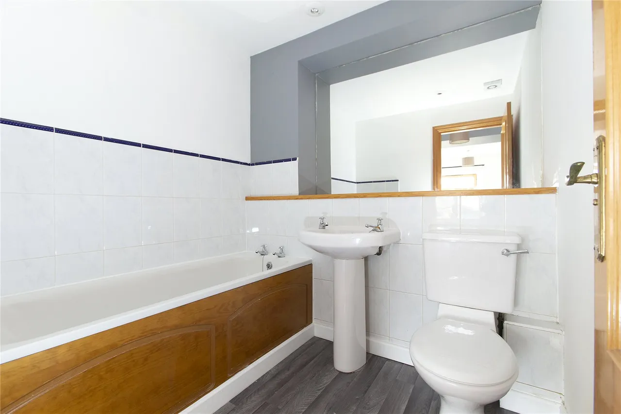 Commercial Street, Edinburgh, EH6, photo 10