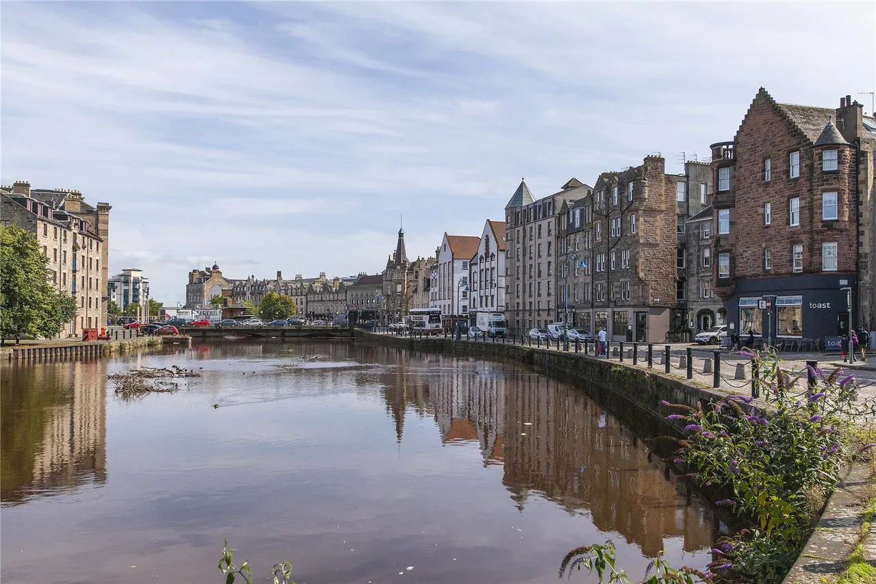 Commercial Street, Edinburgh, EH6, photo 15