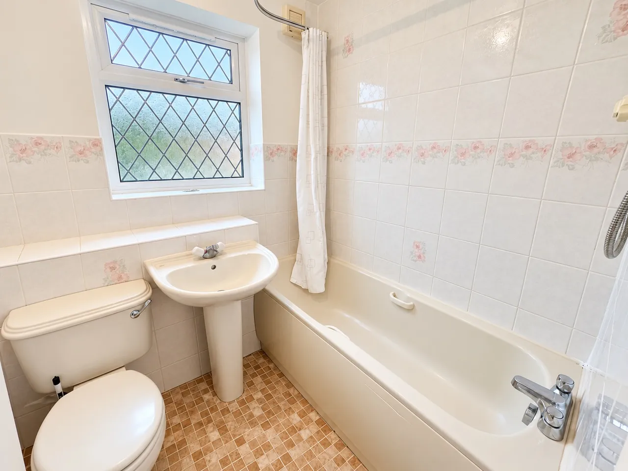 Holbrook, Oadby, LE2, photo 13