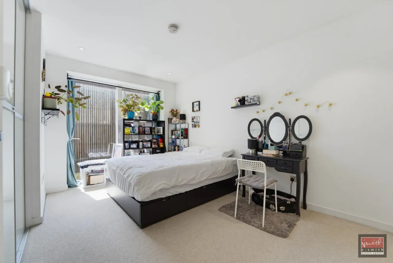 Fairfield Avenue, Staines-upon-Thames, TW18, photo 6