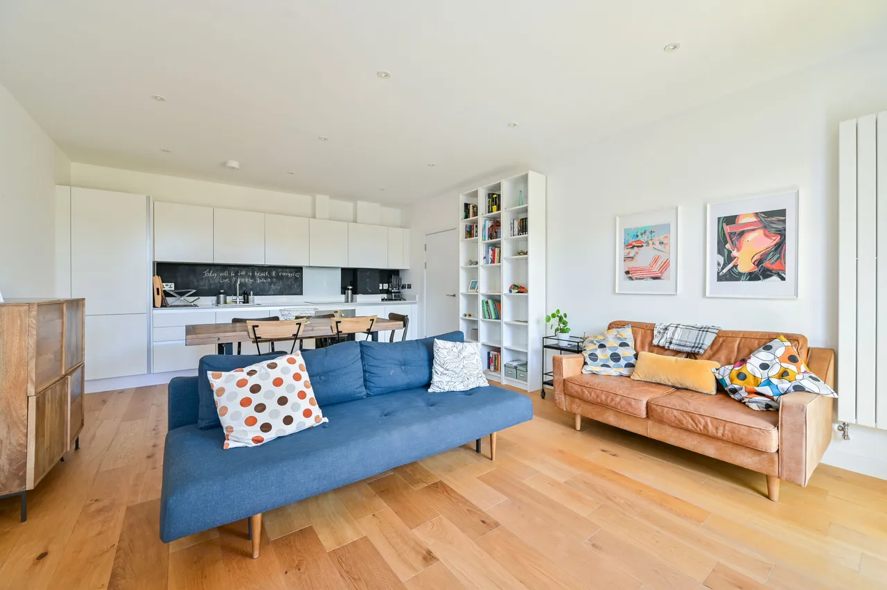 Flat 21, 5 Waleorde Road, London, photo 3