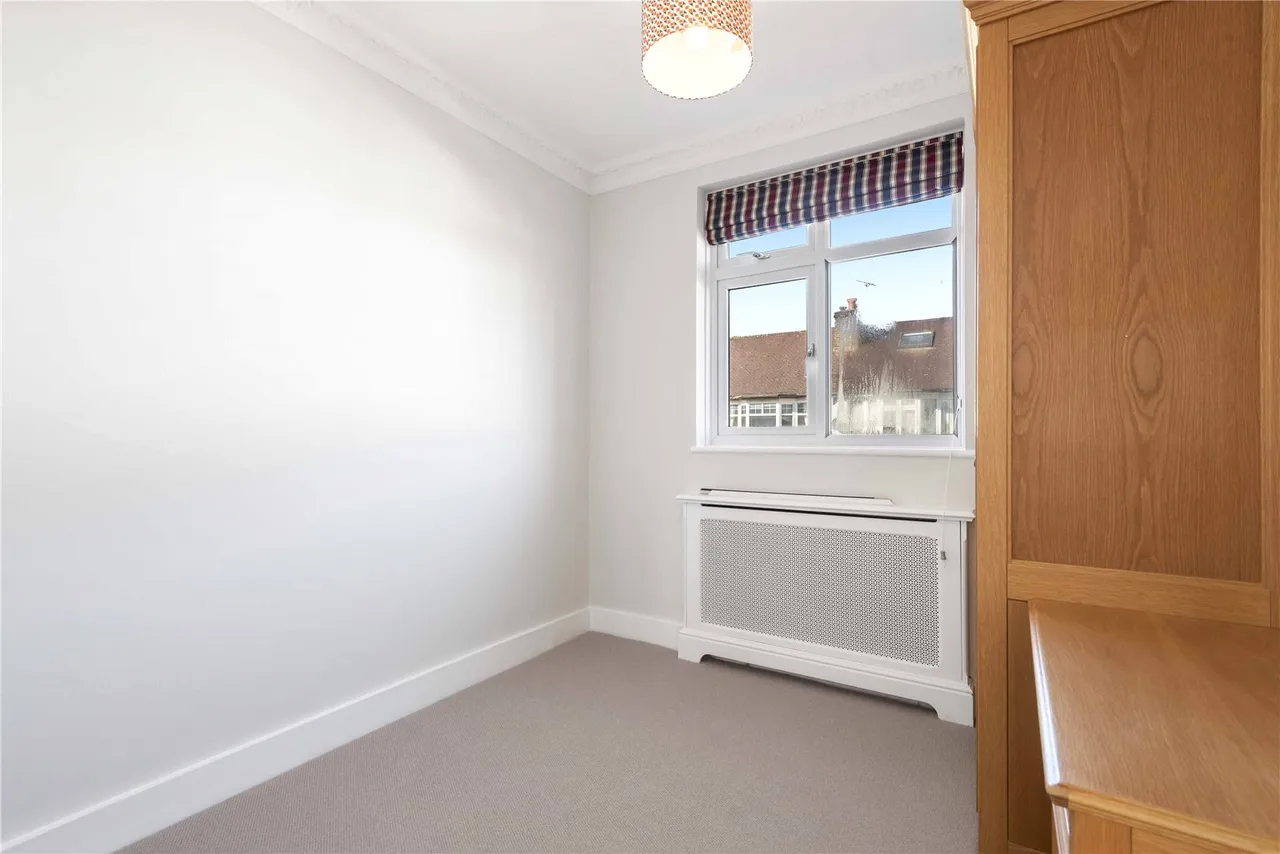 Wayside, East Sheen, SW14, photo 14