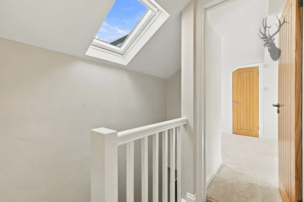 Hornbeam Close, Theydon Bois, CM16, photo 10
