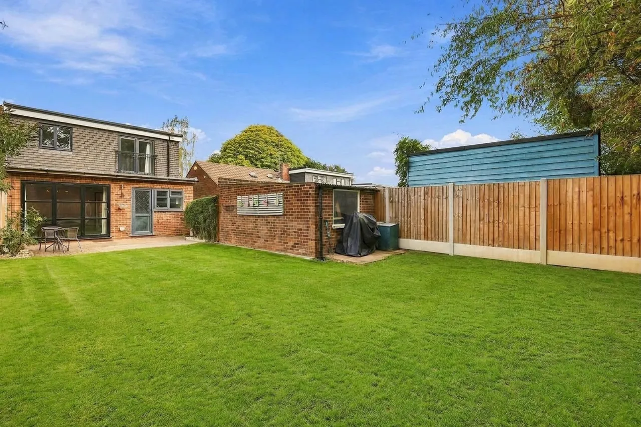 Hornbeam Close, Theydon Bois, CM16, photo 20