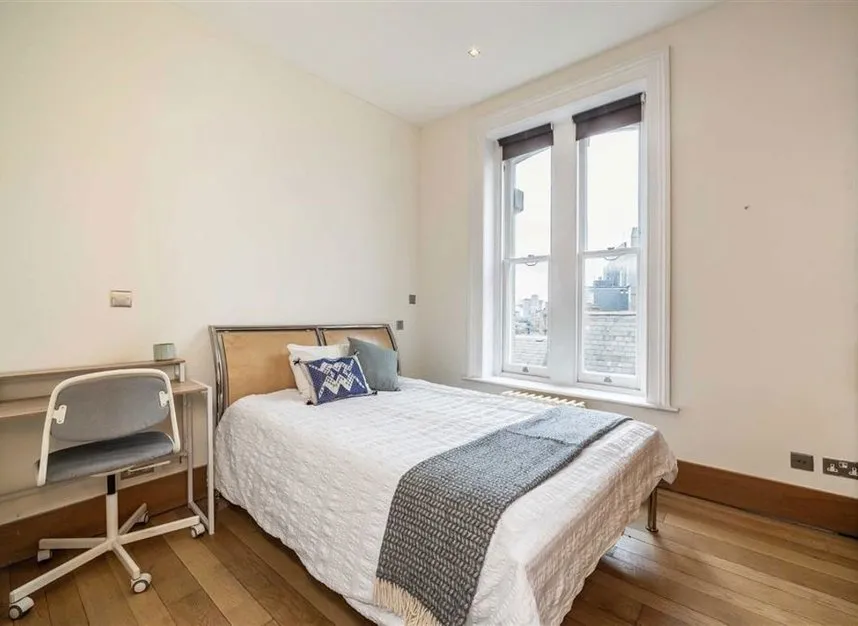 Borough High Street, London Bridge, SE1, photo 6