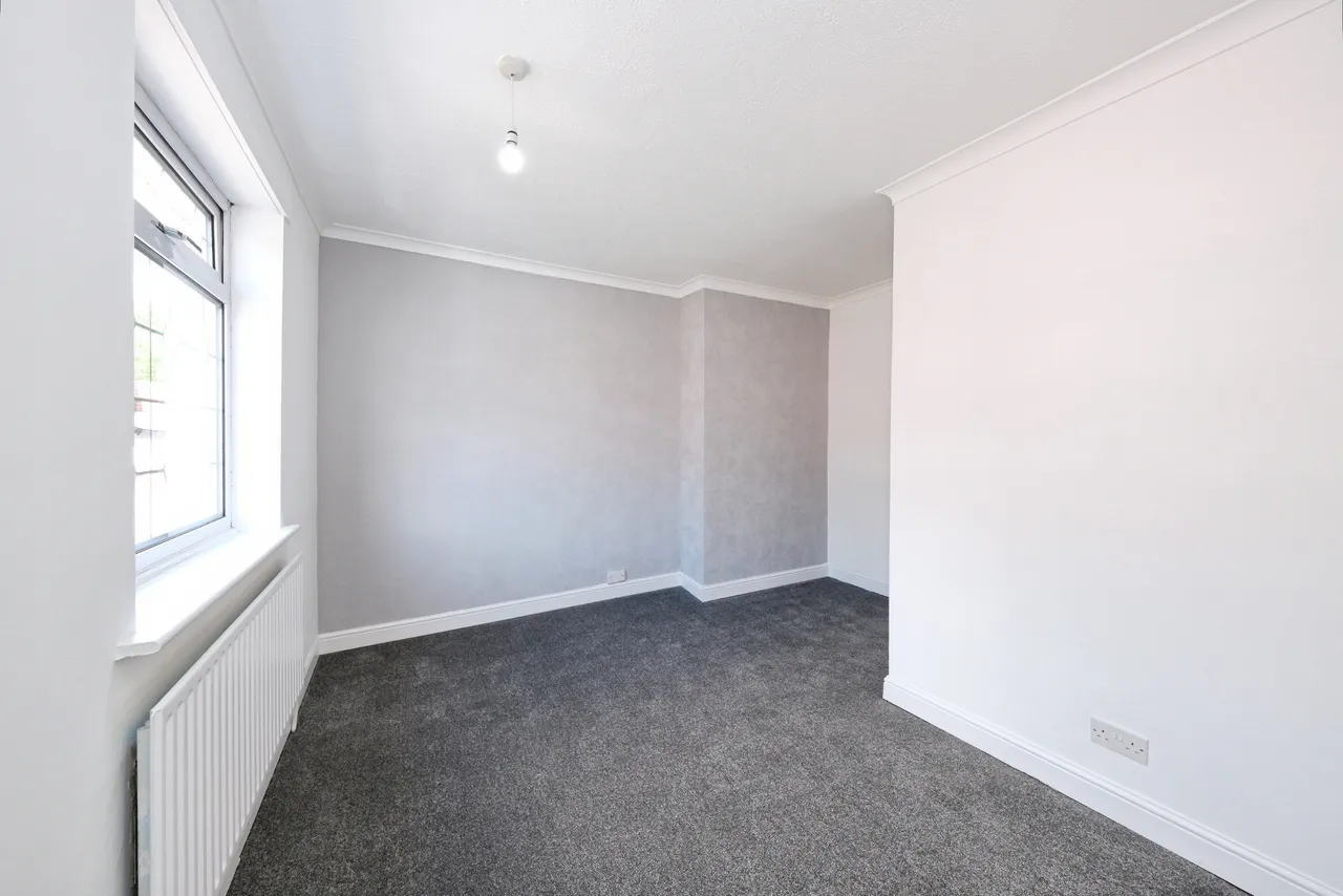 John Street, Worksop, S80, photo 8