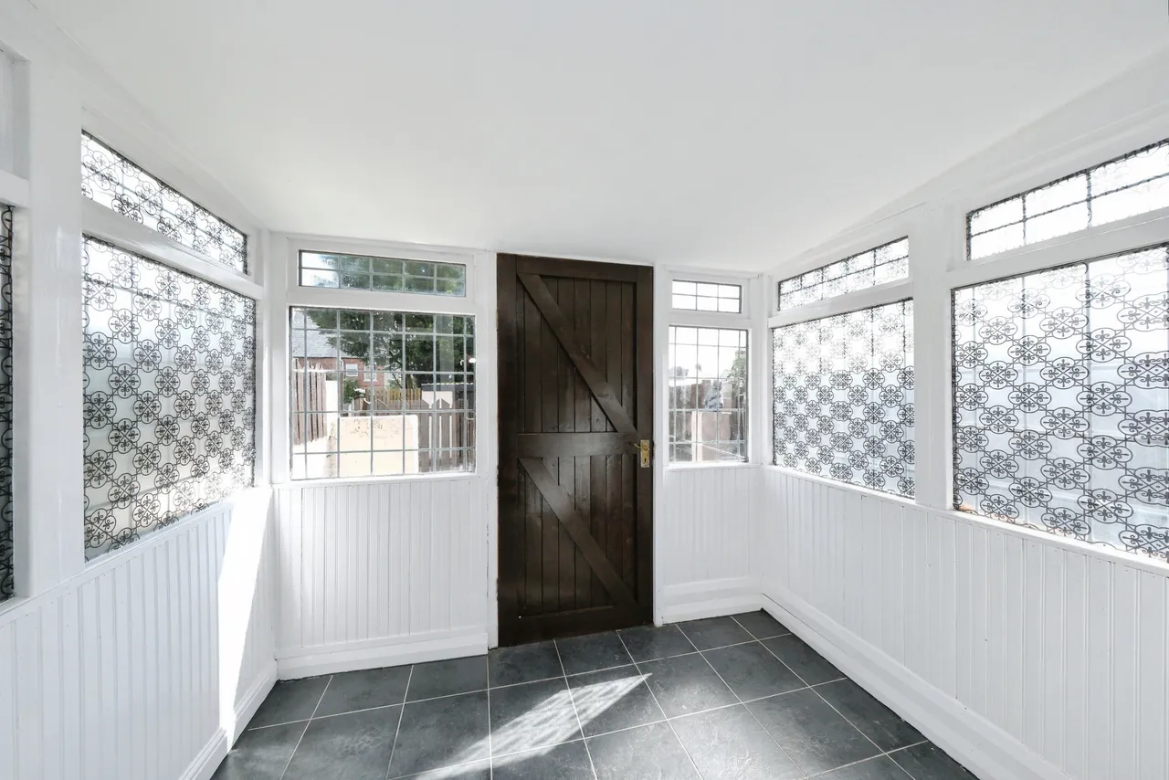 John Street, Worksop, S80, photo 12