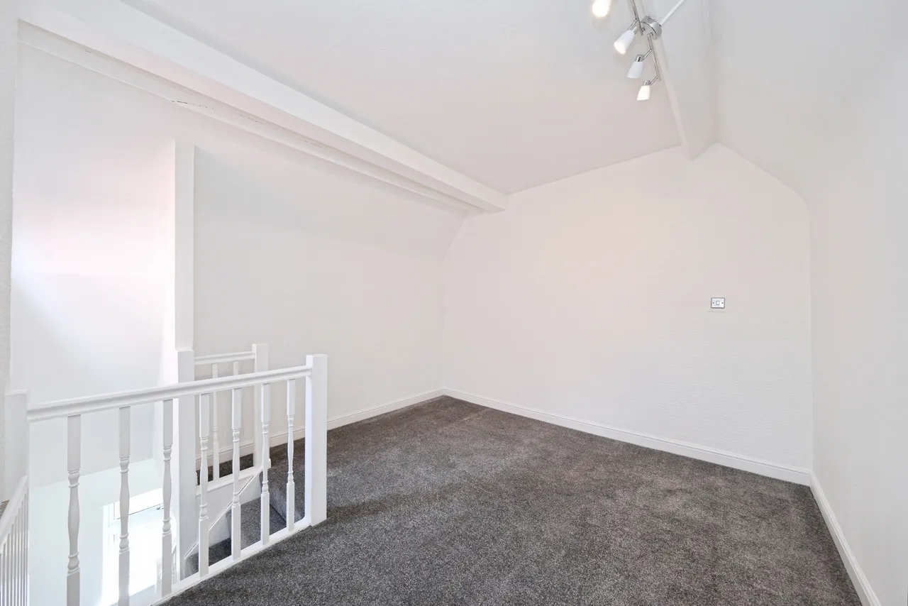 John Street, Worksop, S80, photo 10
