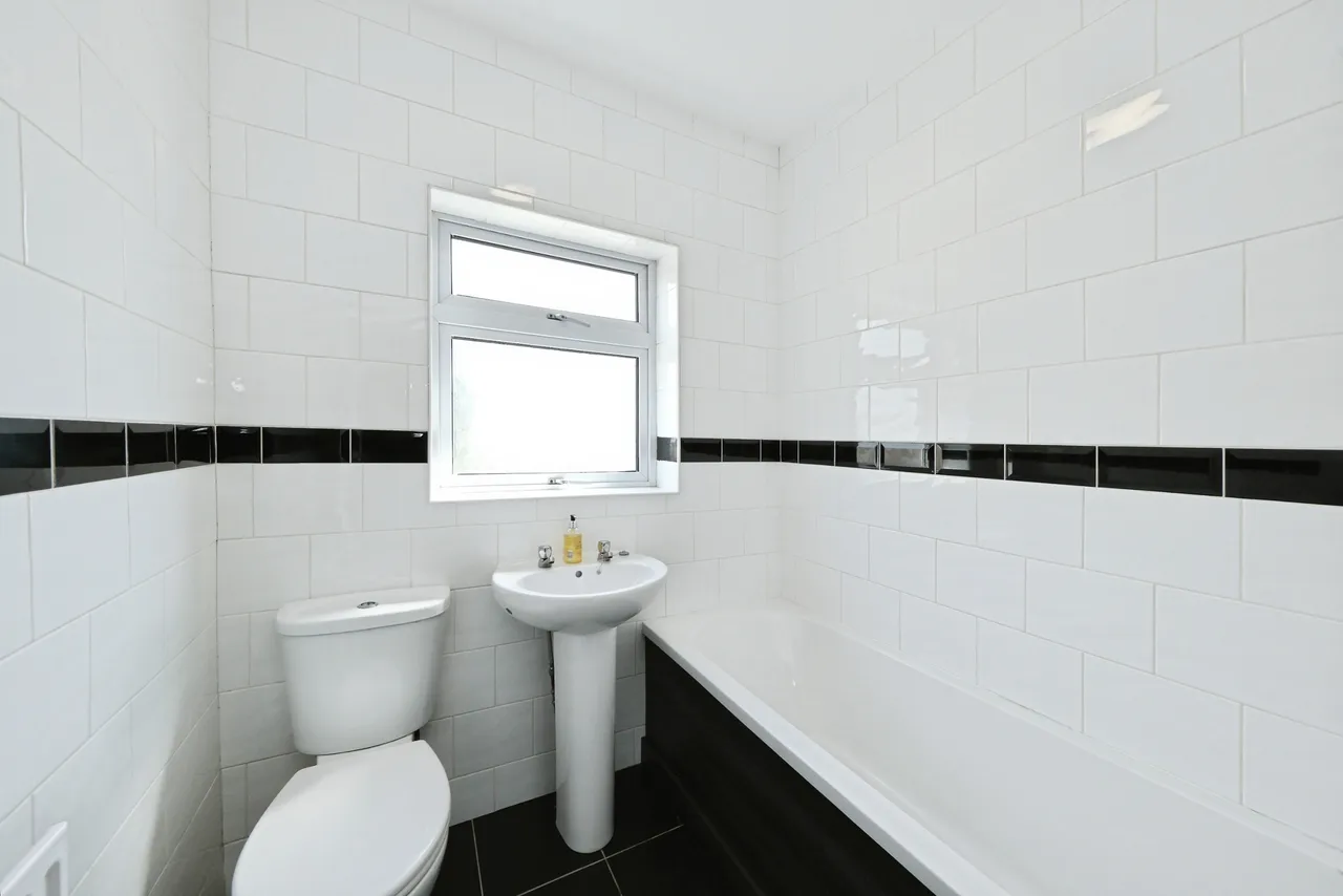 John Street, Worksop, S80, photo 9