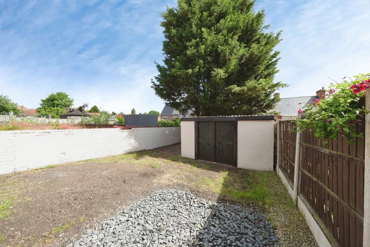 John Street, Worksop, S80, photo 15