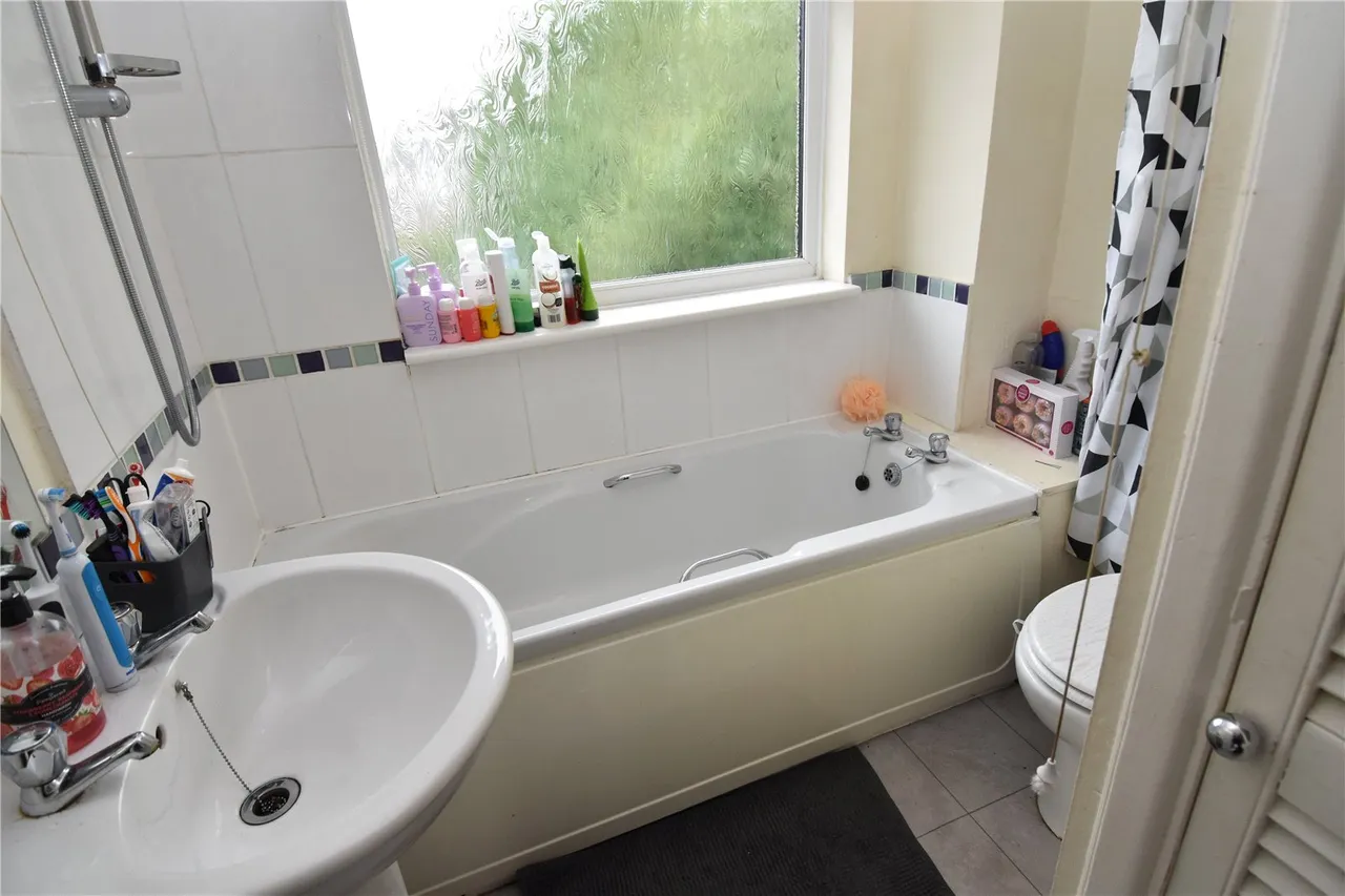 Hawthorne Walk, Droitwich, Worcestershire, WR9 7BA, photo 11