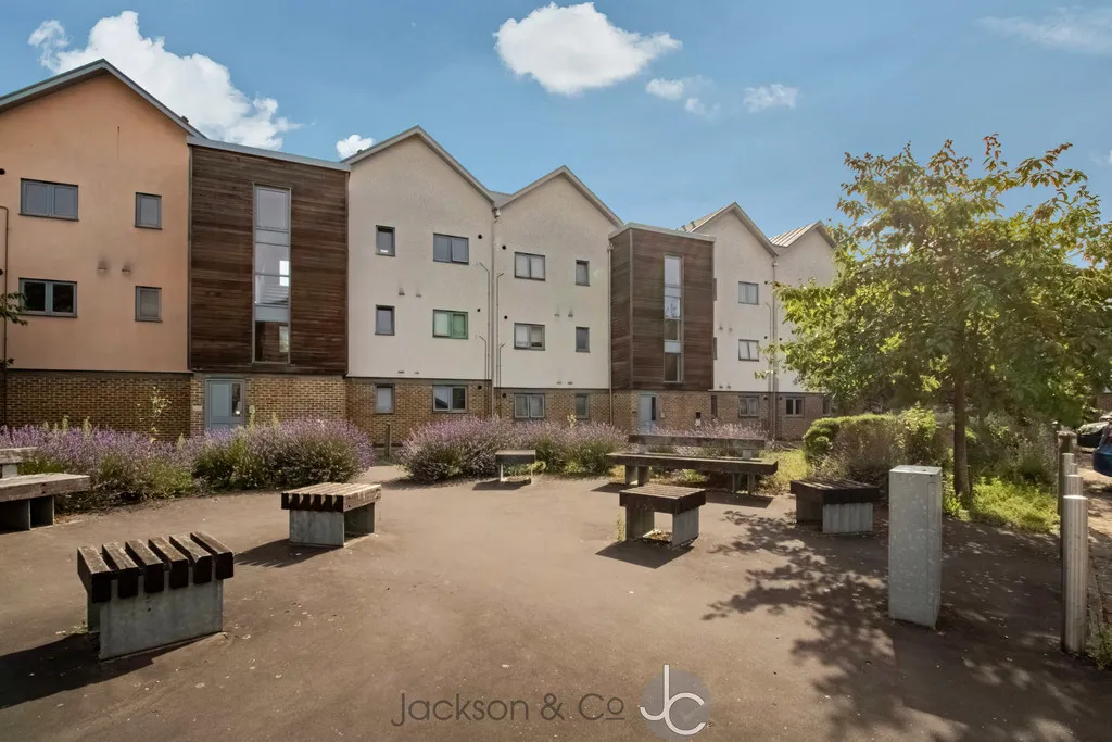 1 bed flat to rent — Marine House, Quayside Drive, Colchester, CO2 8FX