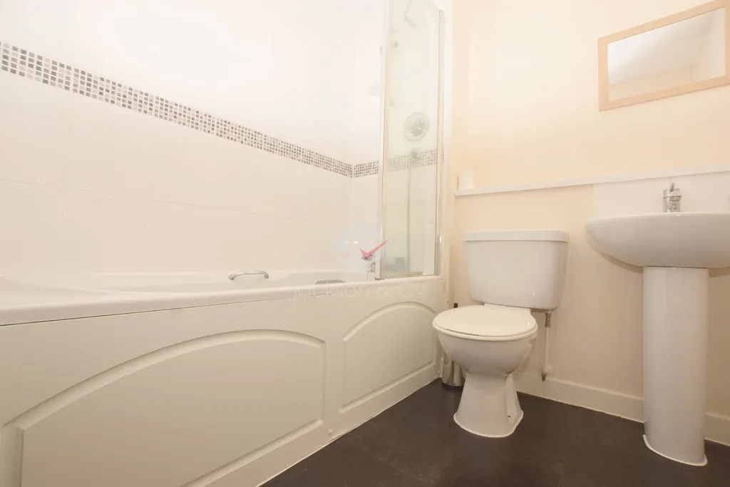 Marine House, Quayside Drive, Colchester, CO2 8FX, photo 5