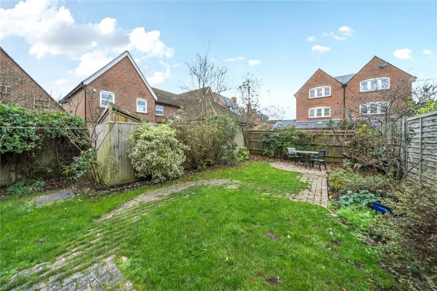 Massey Road, Thame, OX9, photo 3