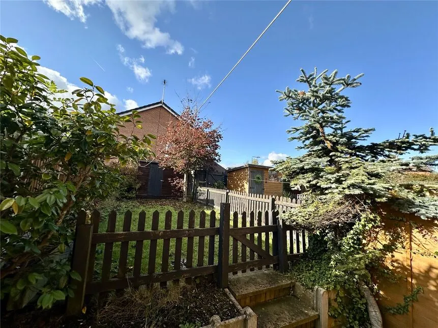 Thoresby Close, Ripley, Derbyshire, DE5, photo 8