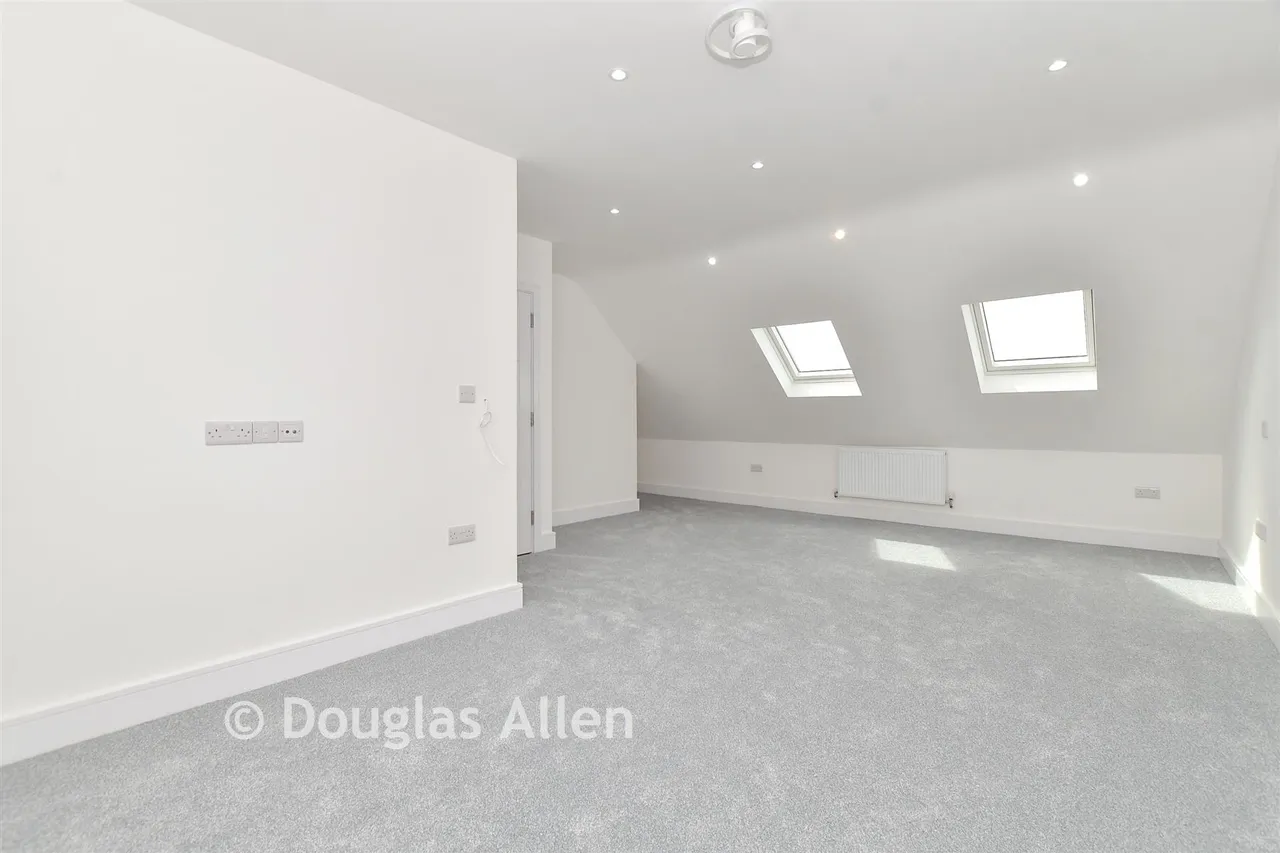 Freshwell Avenue, Chadwell Heath, RM6, photo 18