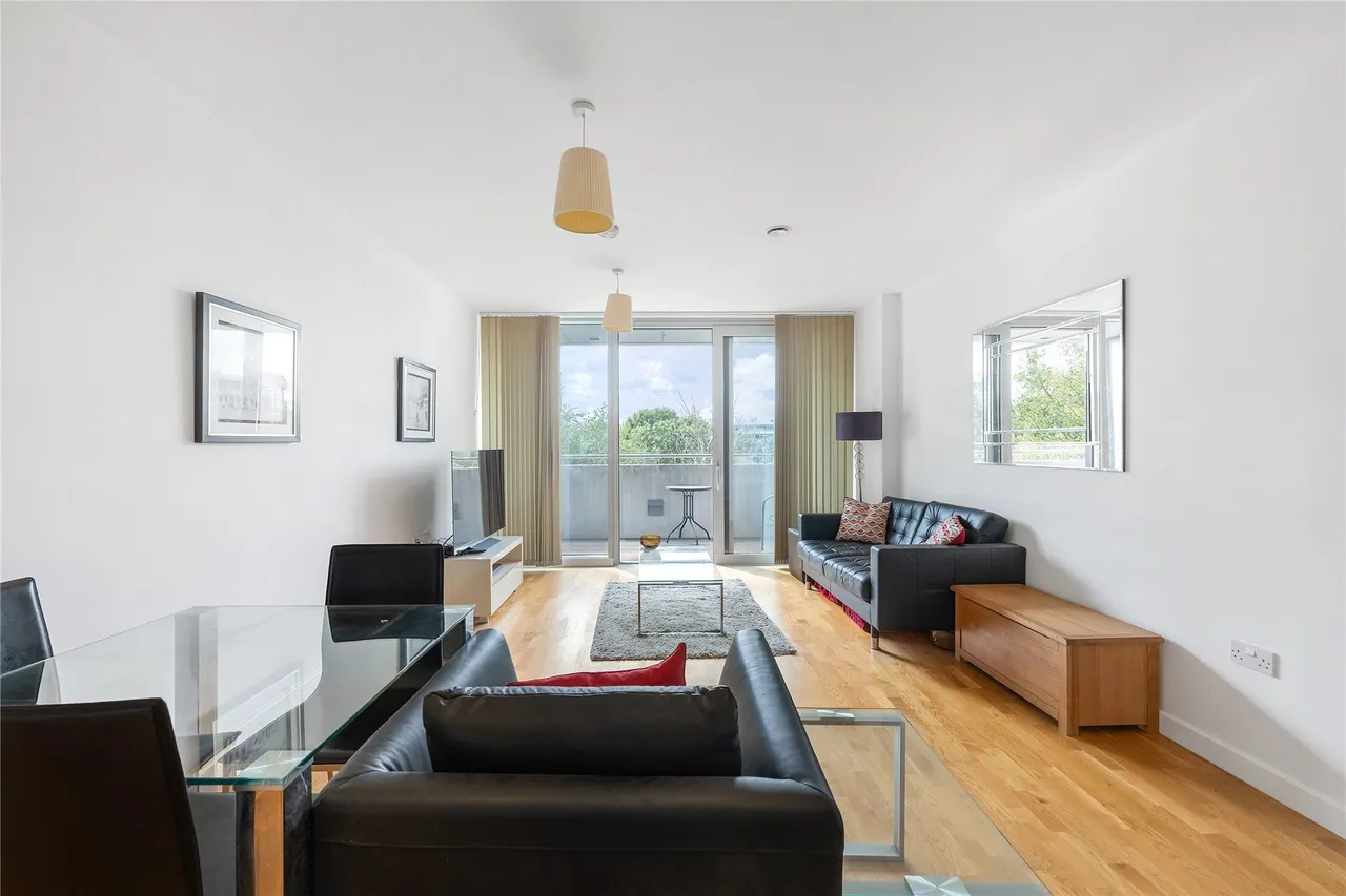 Colonial Drive, London, W4, photo 6