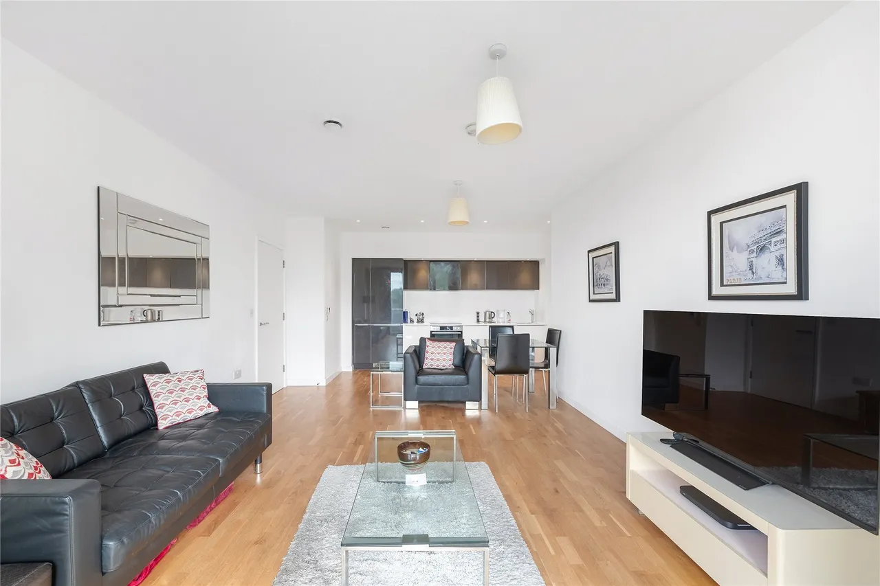 Colonial Drive, London, W4, photo 4