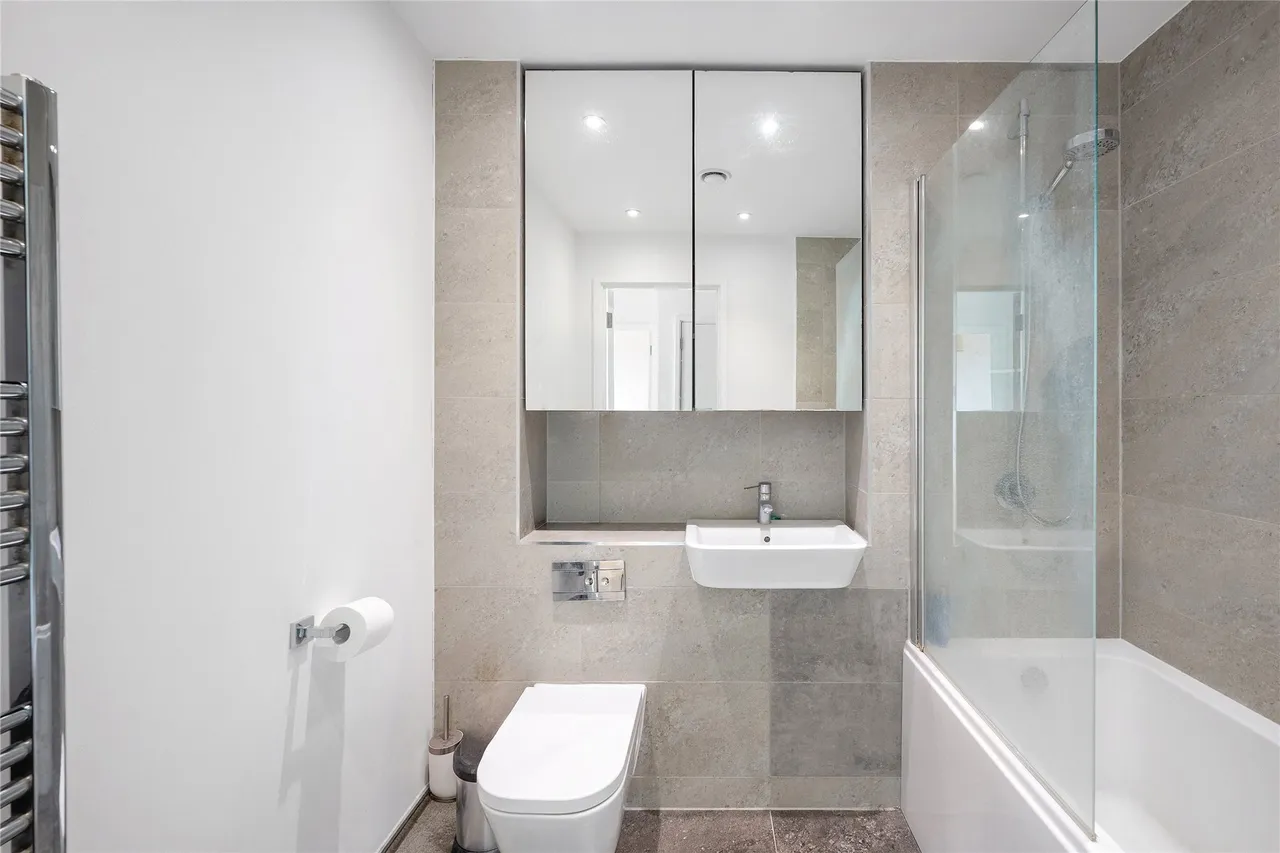 Colonial Drive, London, W4, photo 12
