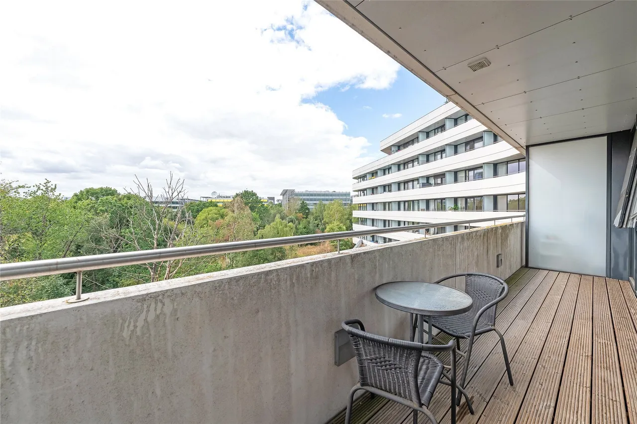 Colonial Drive, London, W4, photo 13