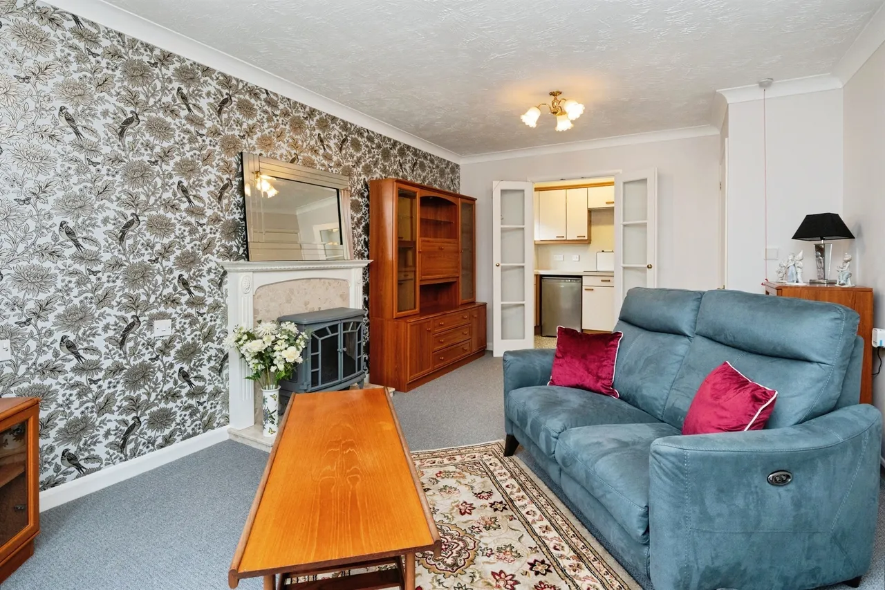 2 bed flat for sale — Springfield Road, Southborough, Tunbridge Wells
