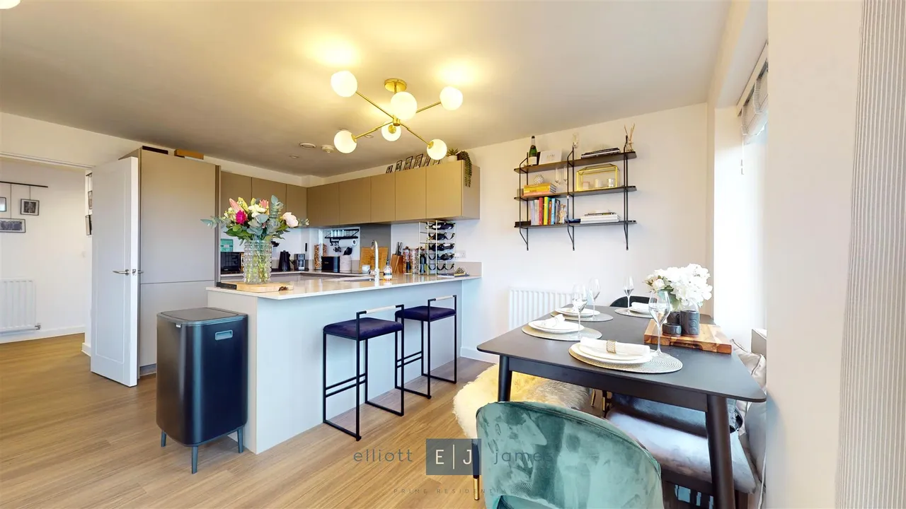 Luna Court, Loughton, IG10, photo 10