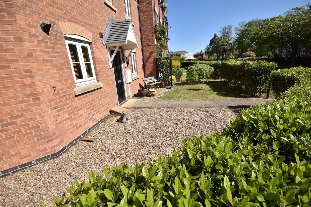 Kinross Road, Greylees, NG34, photo 2