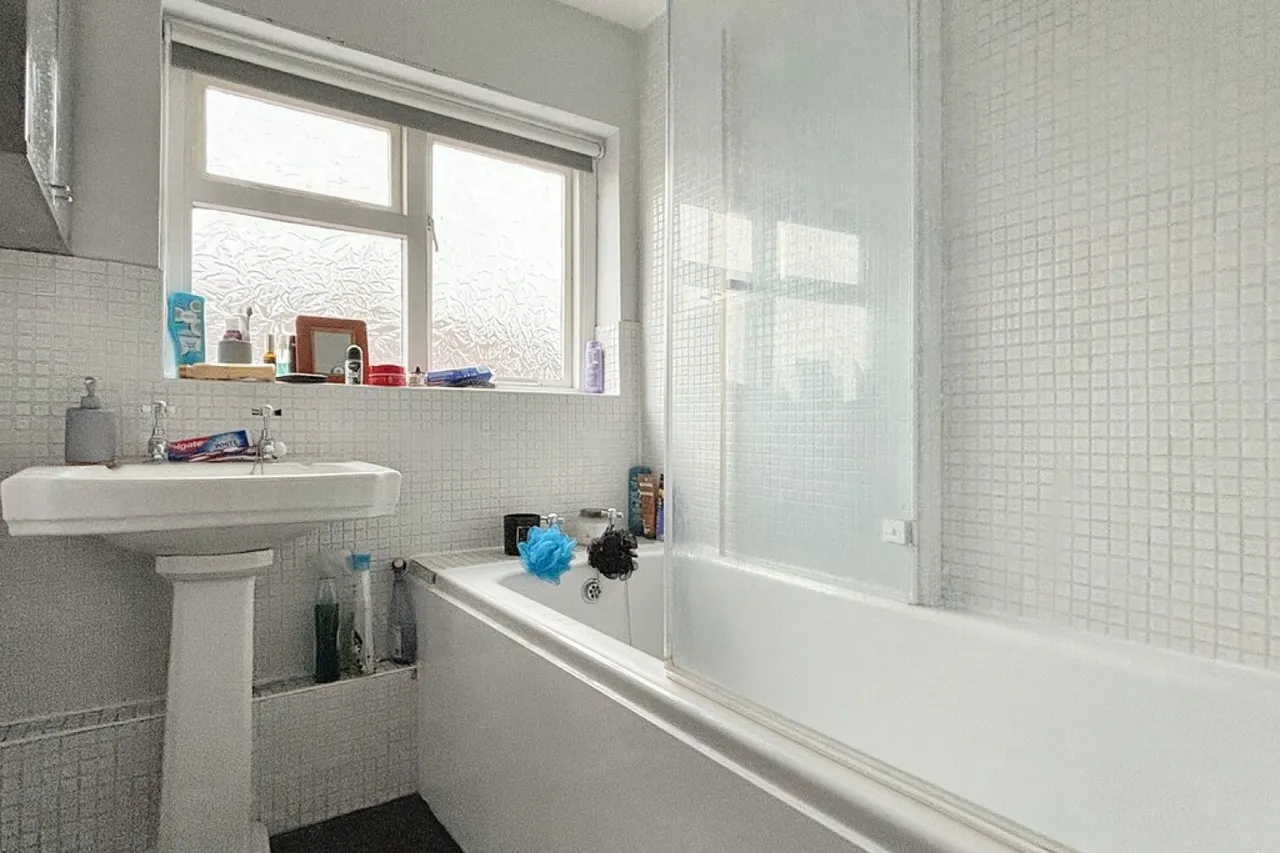 North Street, Ashford, TN24, photo 8
