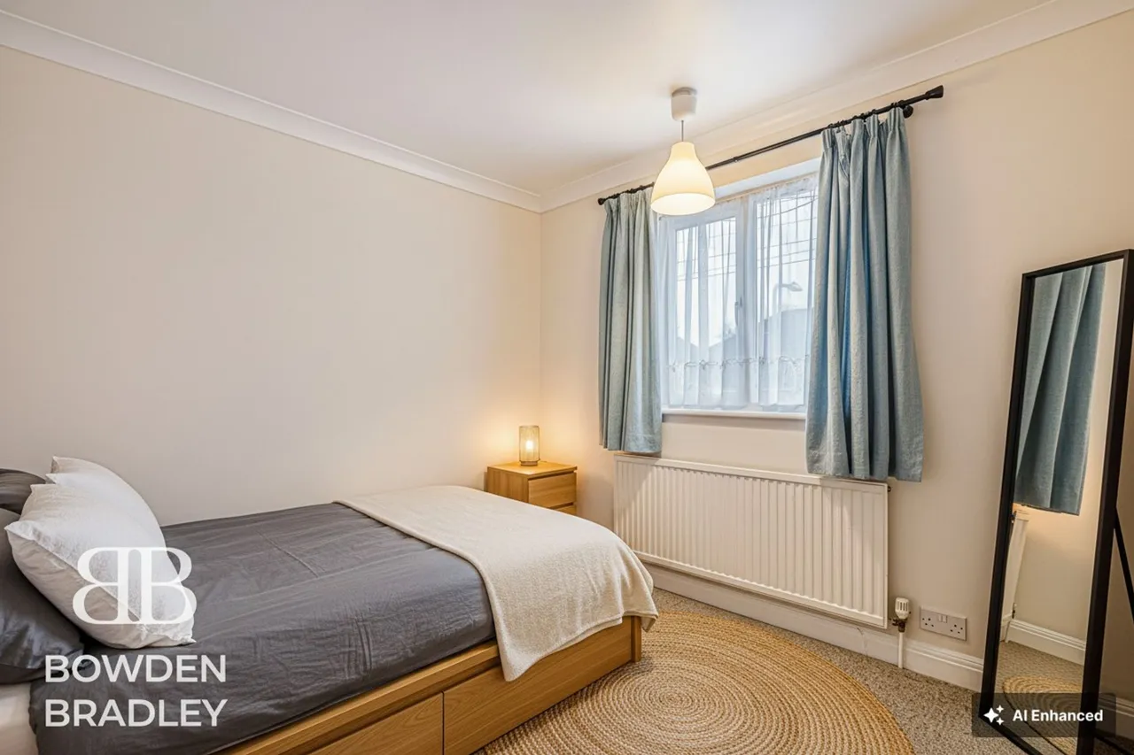 Brunswick Gardens, Ilford, IG6, photo 10