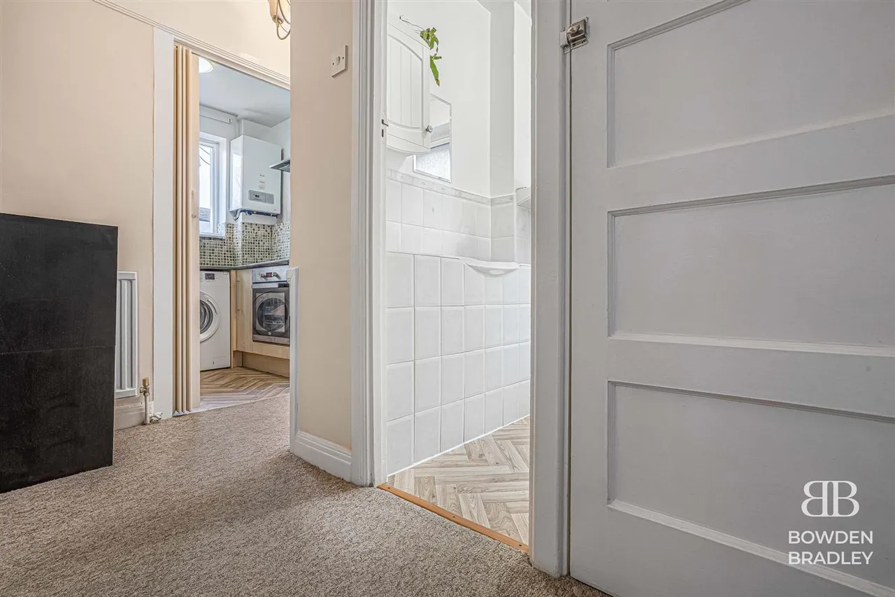 Brunswick Gardens, Ilford, IG6, photo 9