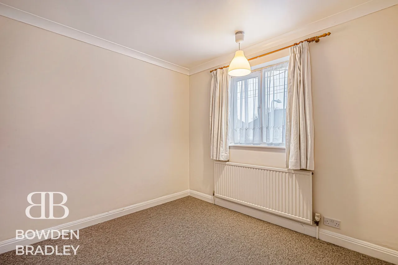 Brunswick Gardens, Ilford, IG6, photo 11