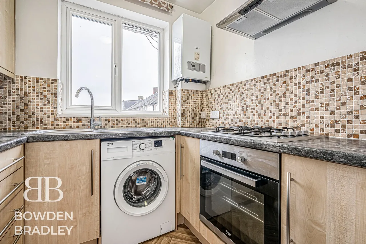 Brunswick Gardens, Ilford, IG6, photo 8