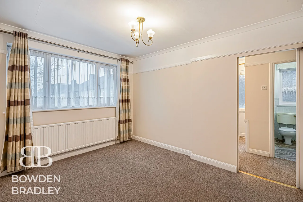 Brunswick Gardens, Ilford, IG6, photo 5