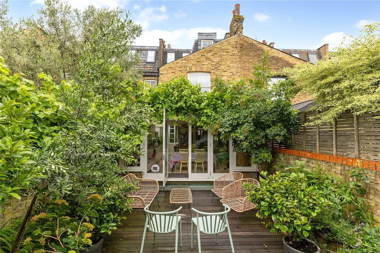 Bovingdon Road, London, SW6, photo 11