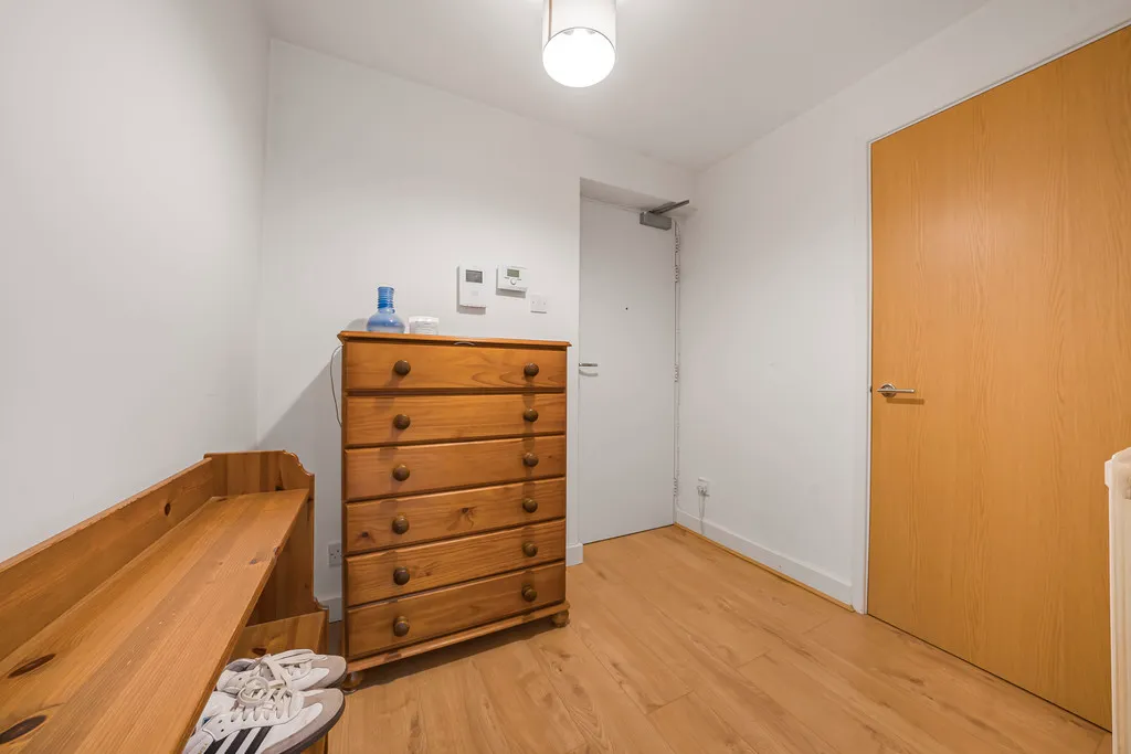 Martin Close, Uxbridge, photo 11