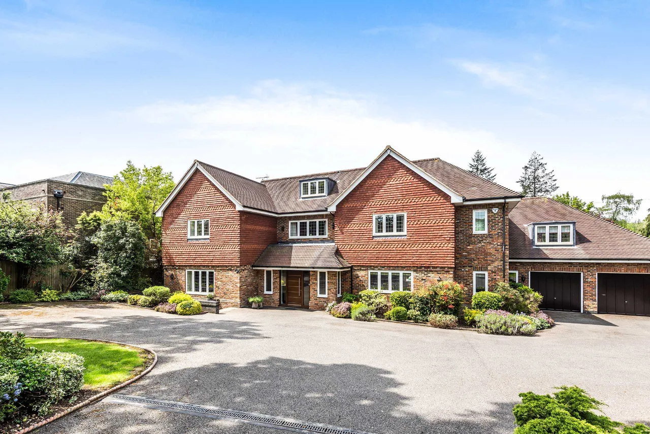 5 bed house for sale — Cockfosters Road, Hadley Wood, EN4 0JS