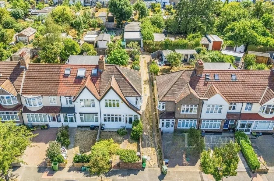 3 bed house for sale, Cherry Tree Walk, Beckenham, BR3