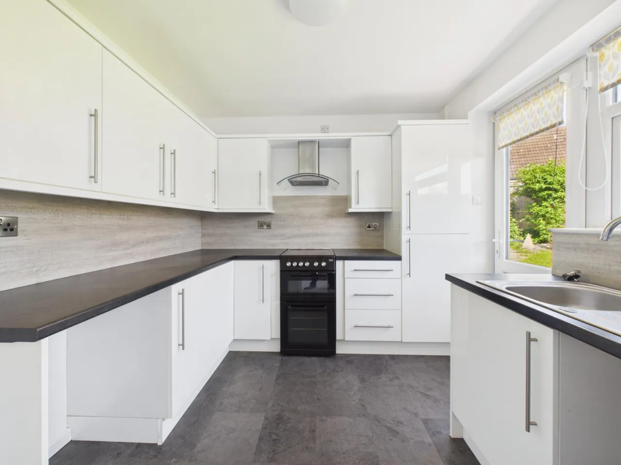 Lydgate Close, Crewe, photo 4