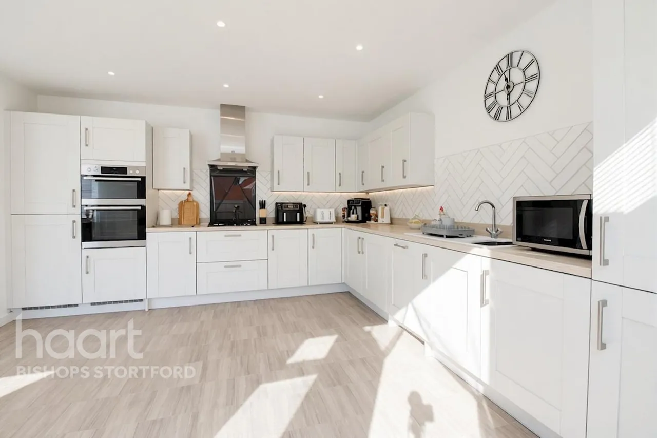 Bluebell Walk, Bishop's Stortford, CM22, photo 3