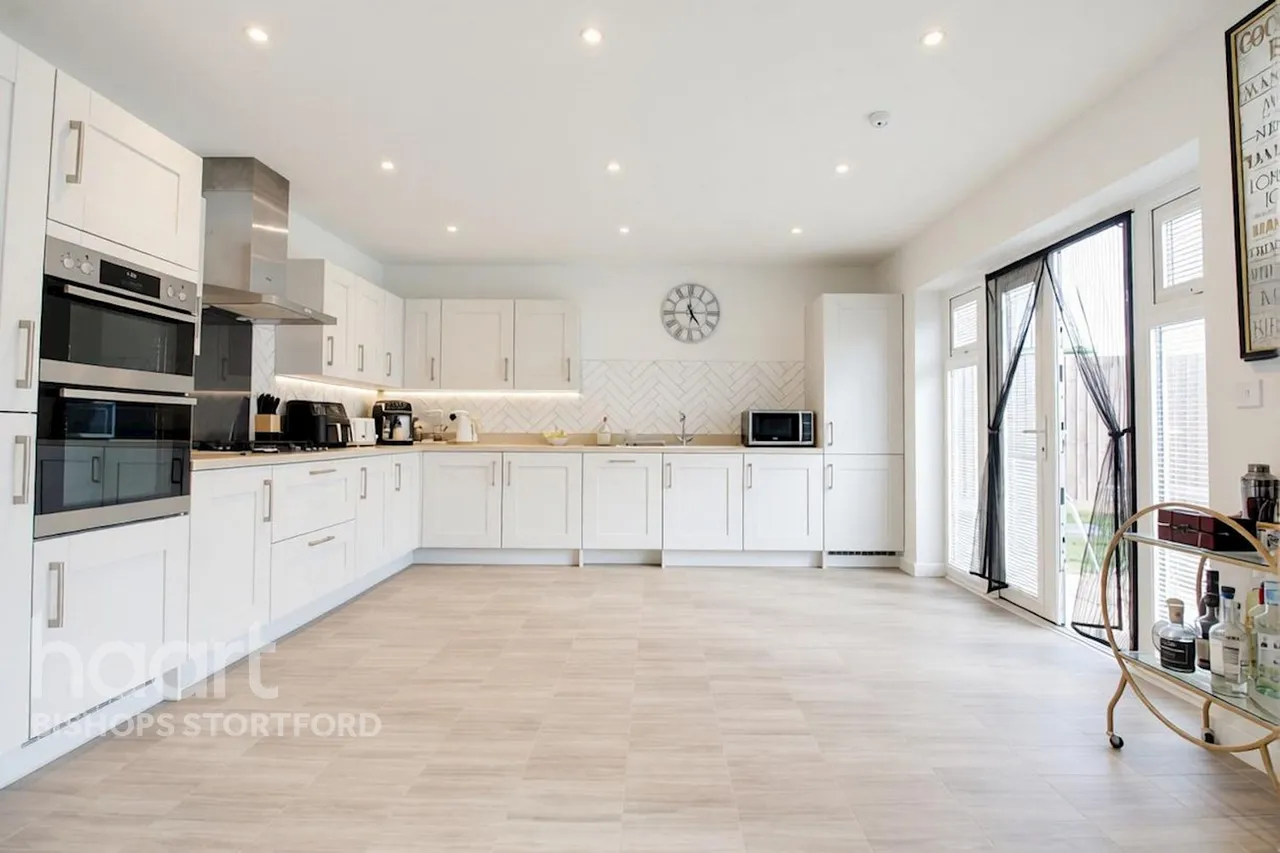 Bluebell Walk, Bishop's Stortford, CM22, photo 10