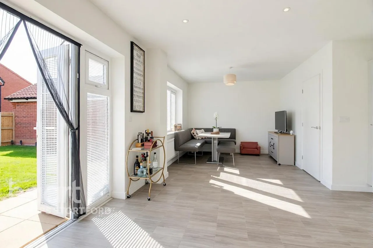 Bluebell Walk, Bishop's Stortford, CM22, photo 12